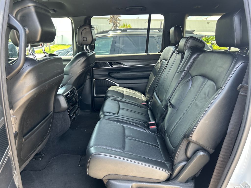 2024 Jeep Wagoneer L Series II RWD SUV