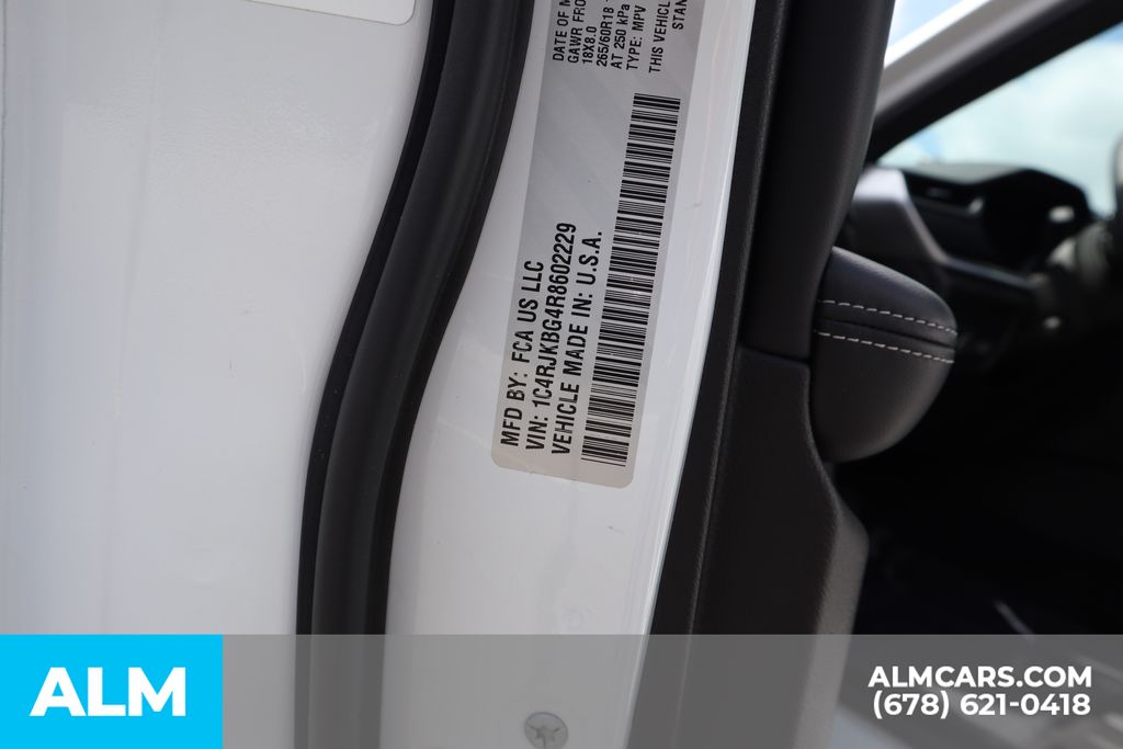 2024 Jeep Grand Cherokee Limited photo 36