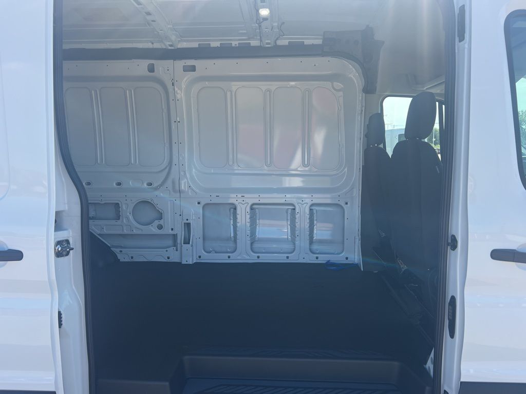 2025 Ford Transit-250