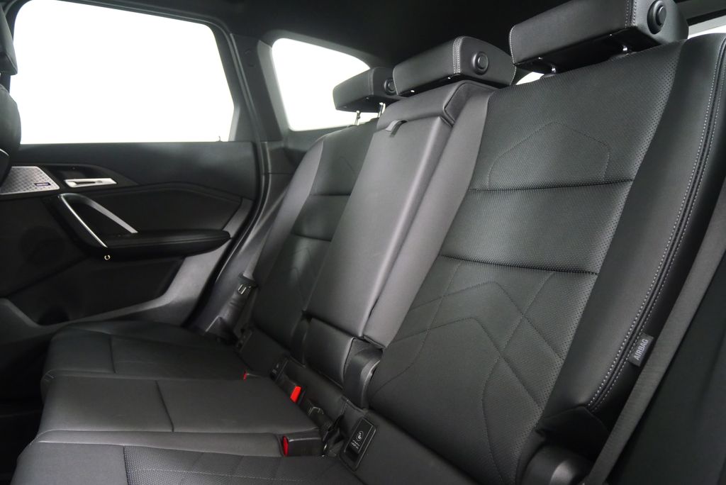 Thumbnail: 2023 BMW X1 - 15