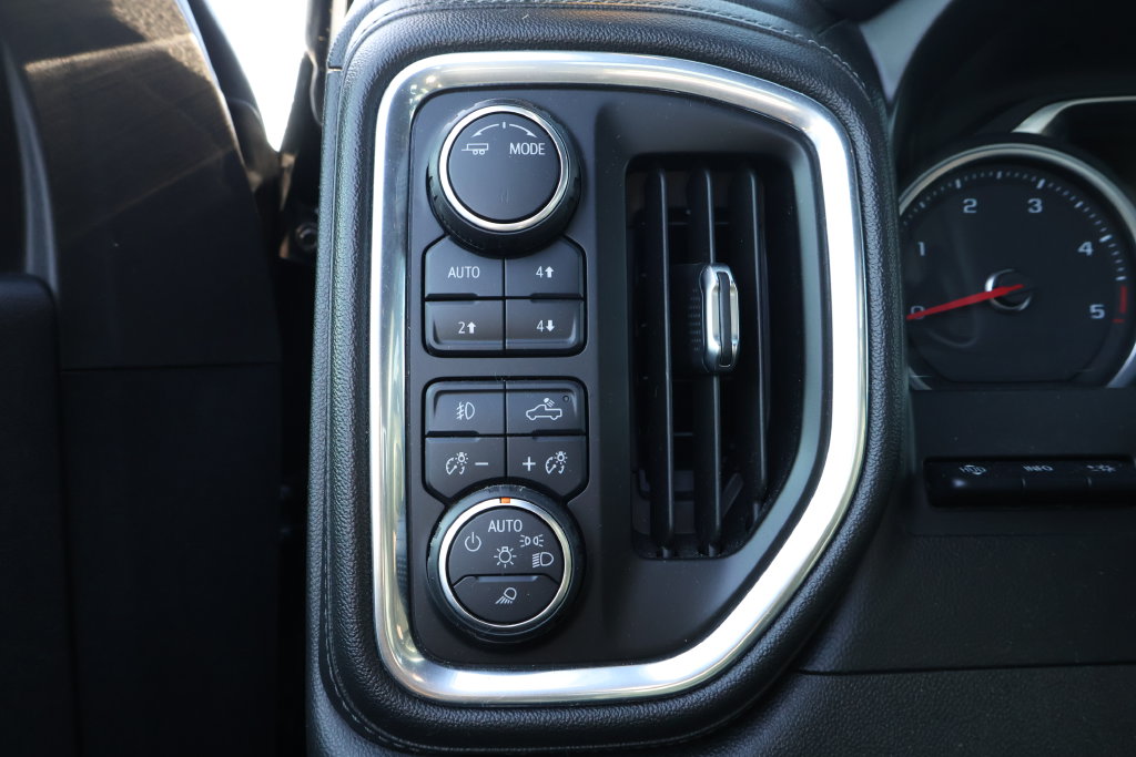 Thumbnail: 2021 Chevrolet Silverado 2500 - 18