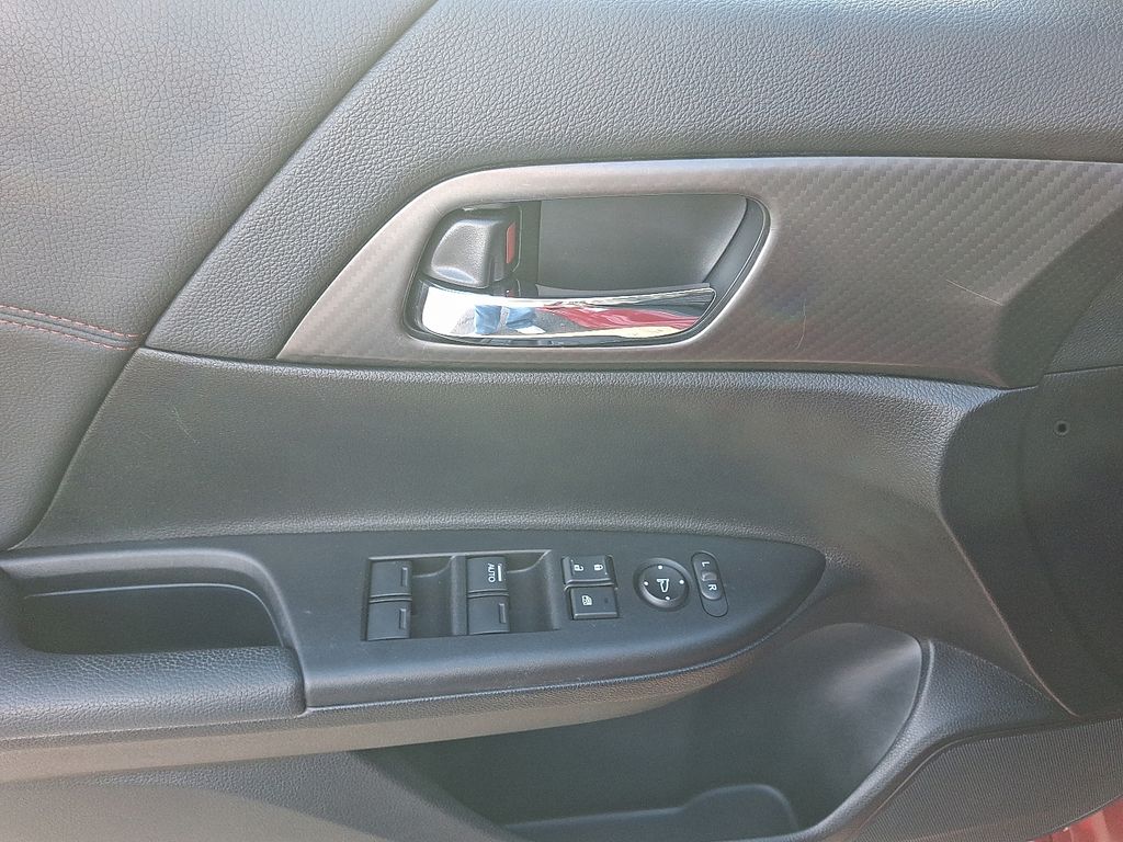 Thumbnail: 2017 Honda Accord - 12