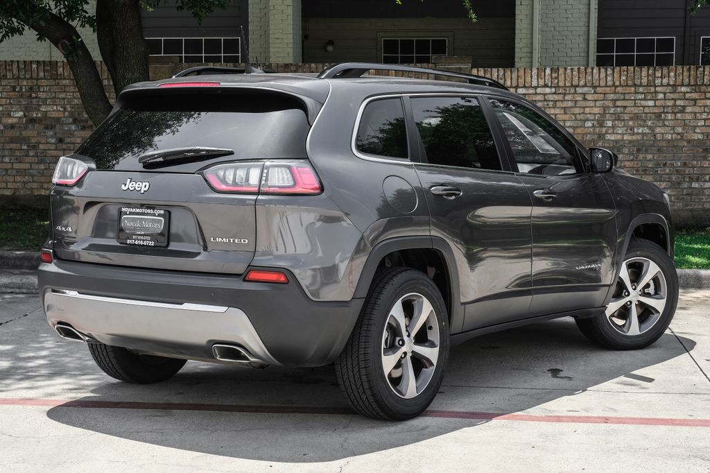 used 2022 Jeep Cherokee car, priced at $22,720