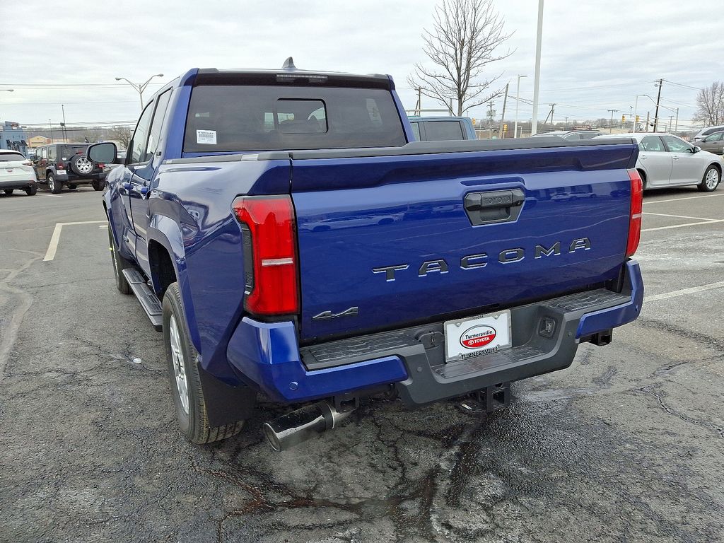 2024 Toyota Tacoma SR5 3