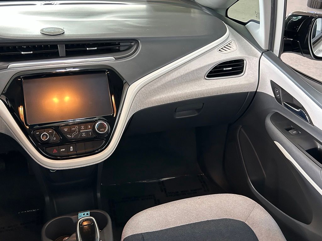 Used 2020 Summit White Chevrolet LT image 11