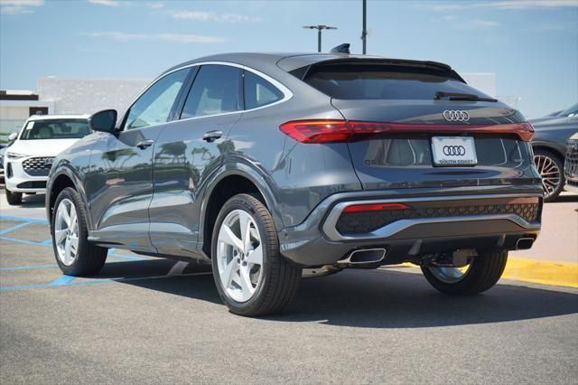 Thumbnail: 2025 Audi Q5 - 3