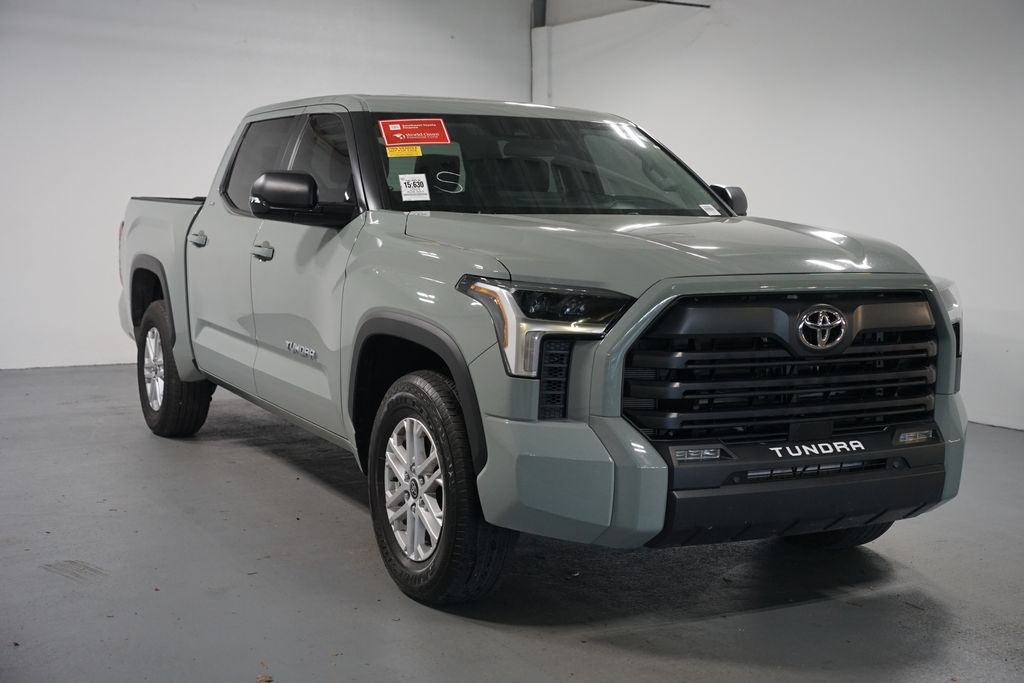 Thumbnail: 2024 Toyota Tundra - 3