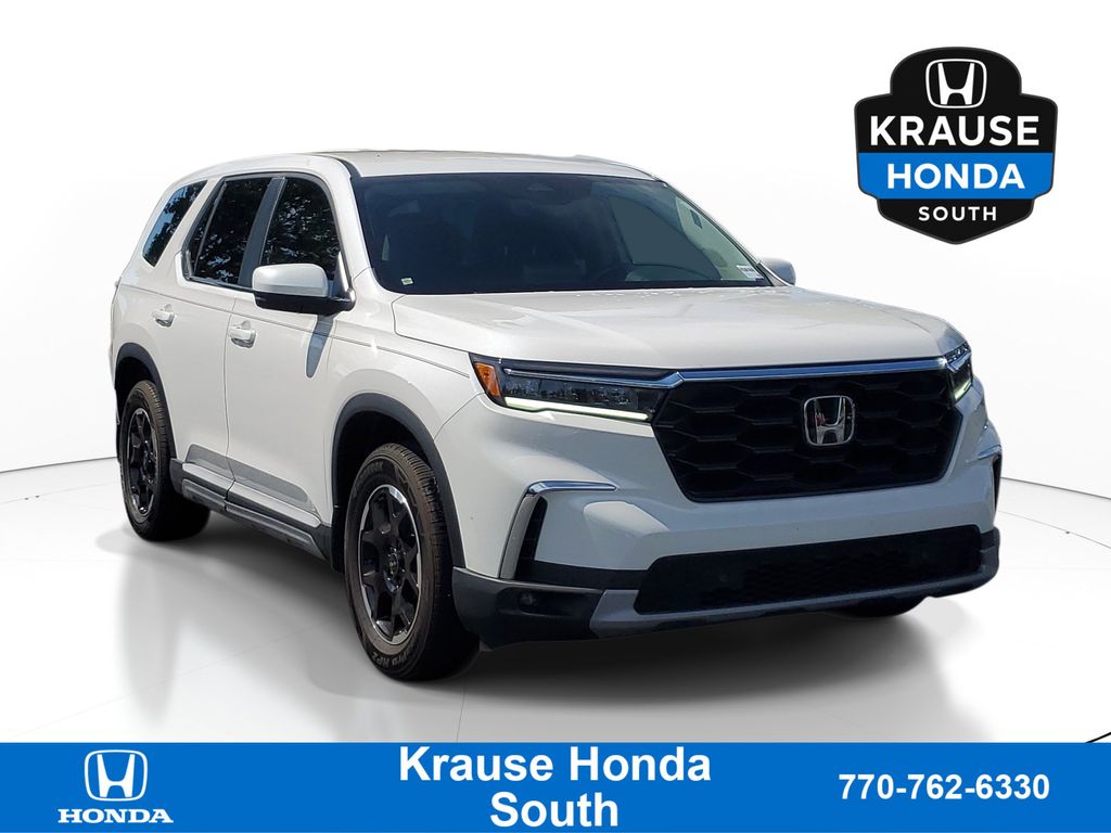Platinum White Pearl 2025 Honda Pilot SUV / Crossover Front-Wheel Drive Automatic