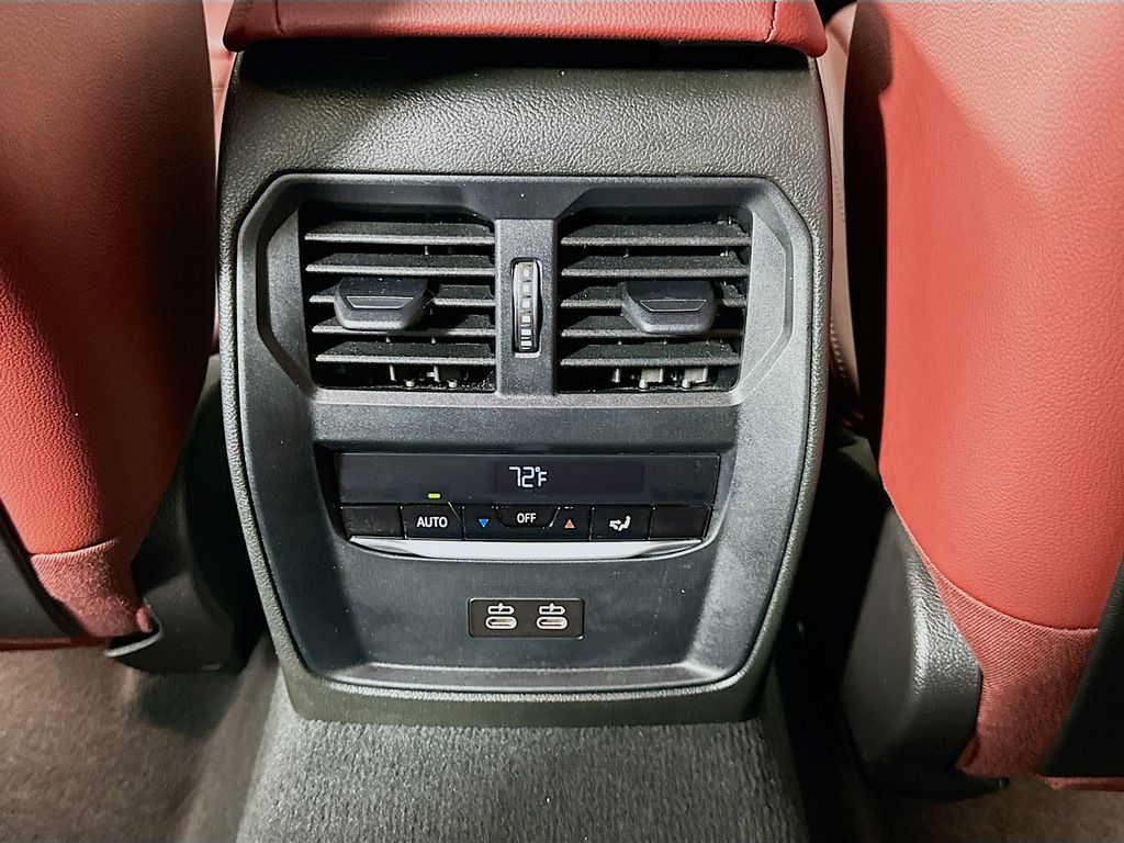 Thumbnail: 2023 BMW 3 Series - 26