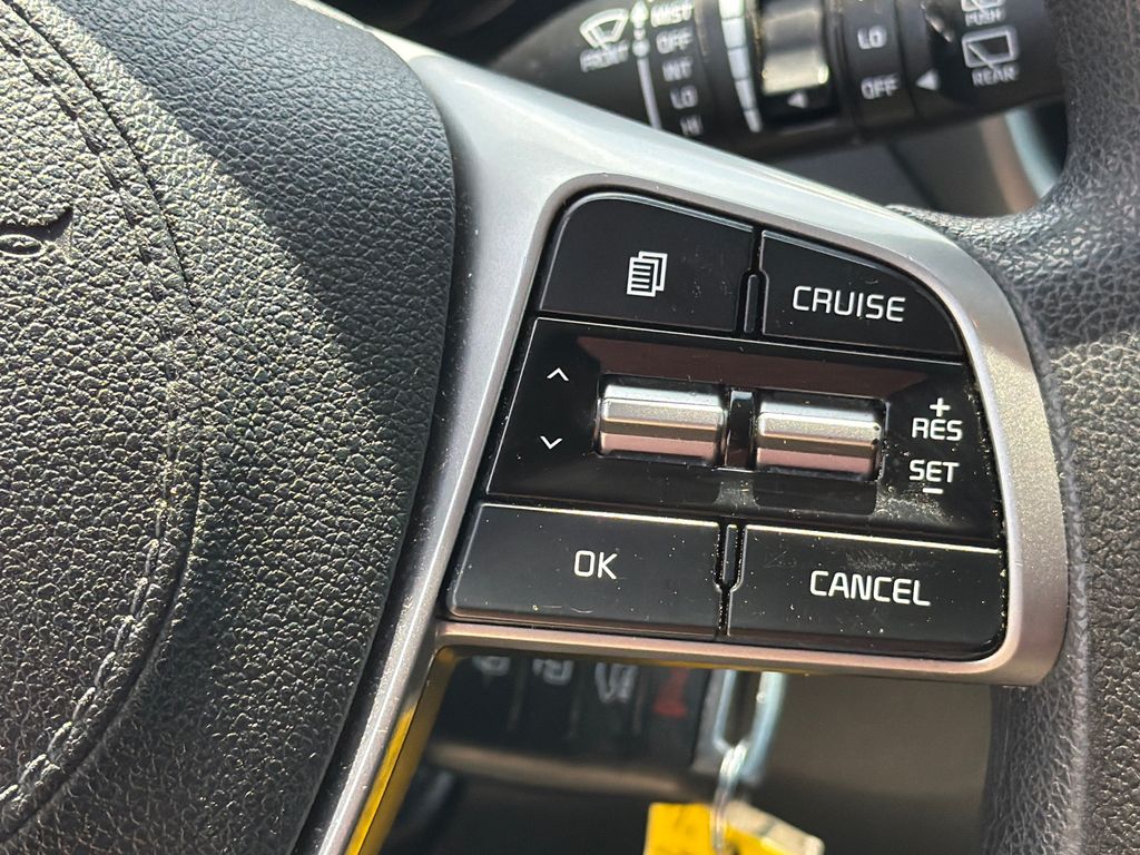 Used 2019 Sparkling Silver Kia L image 24