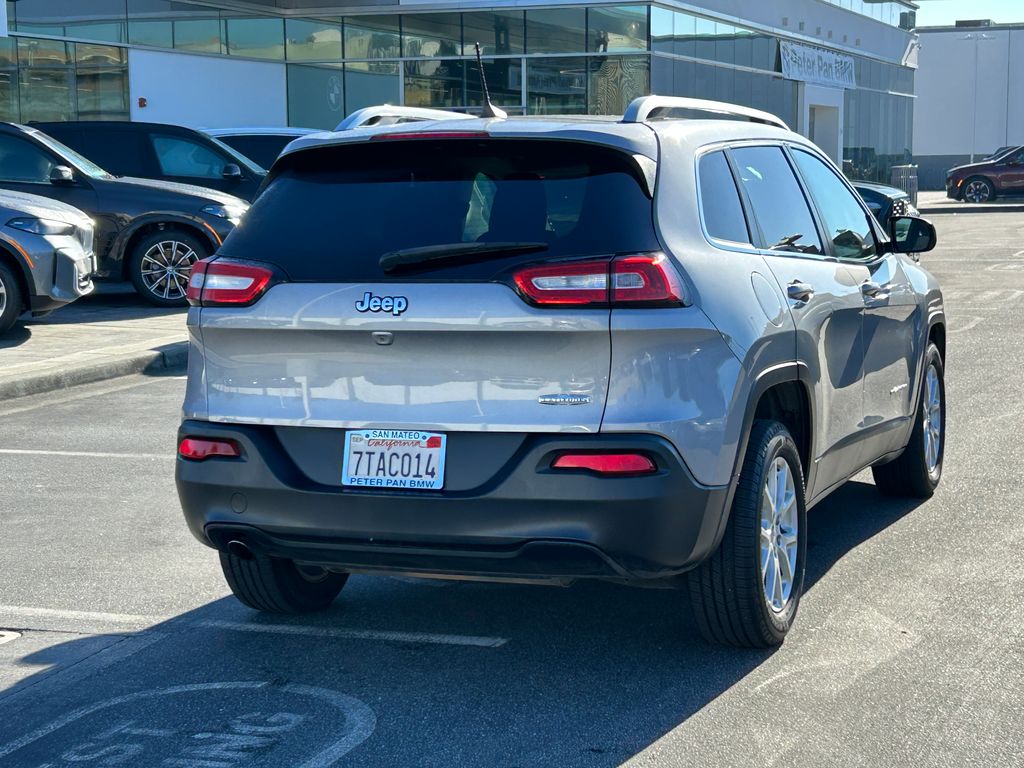 Thumbnail: 2016 Jeep Cherokee - 5