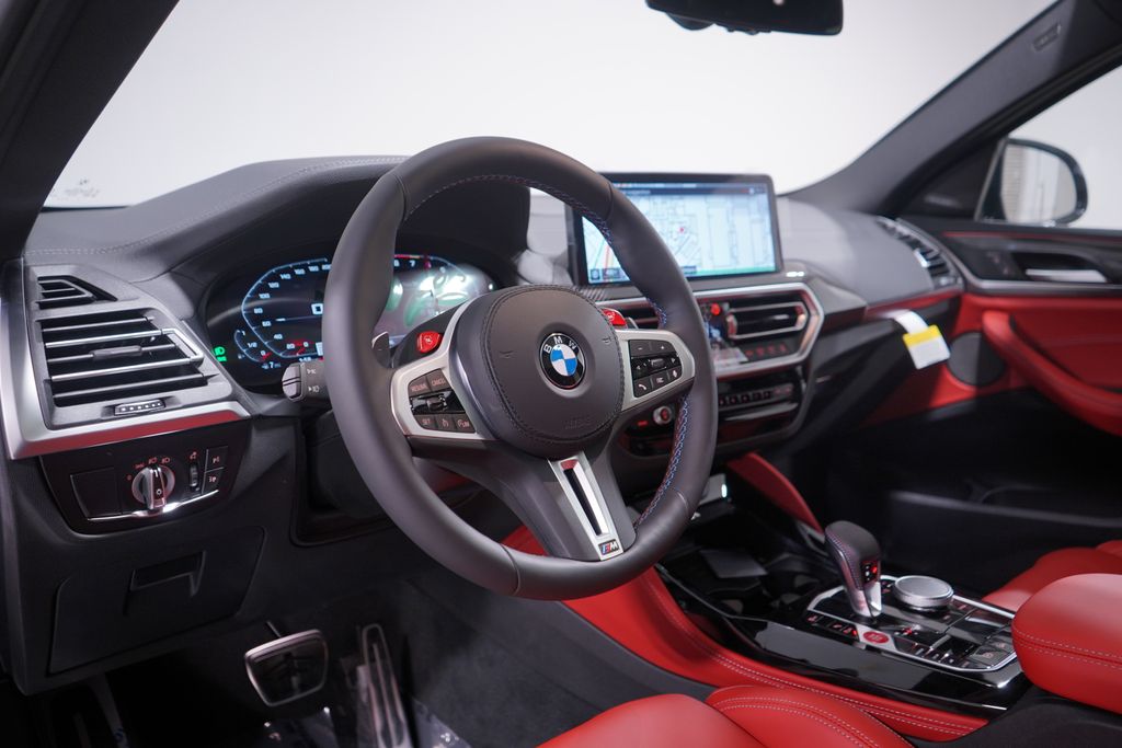 Thumbnail: 2025 BMW X4 - 6