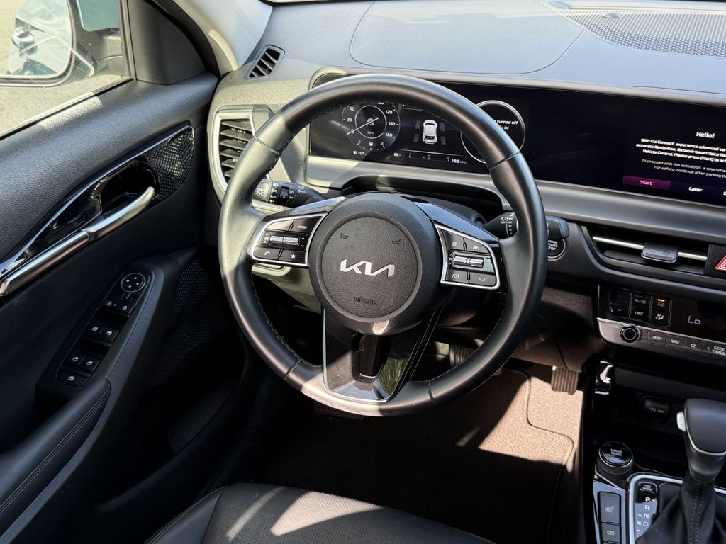 used 2024 Kia Seltos car, priced at $23,692