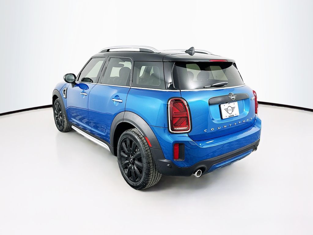 2024 MINI Cooper Countryman Iconic 7