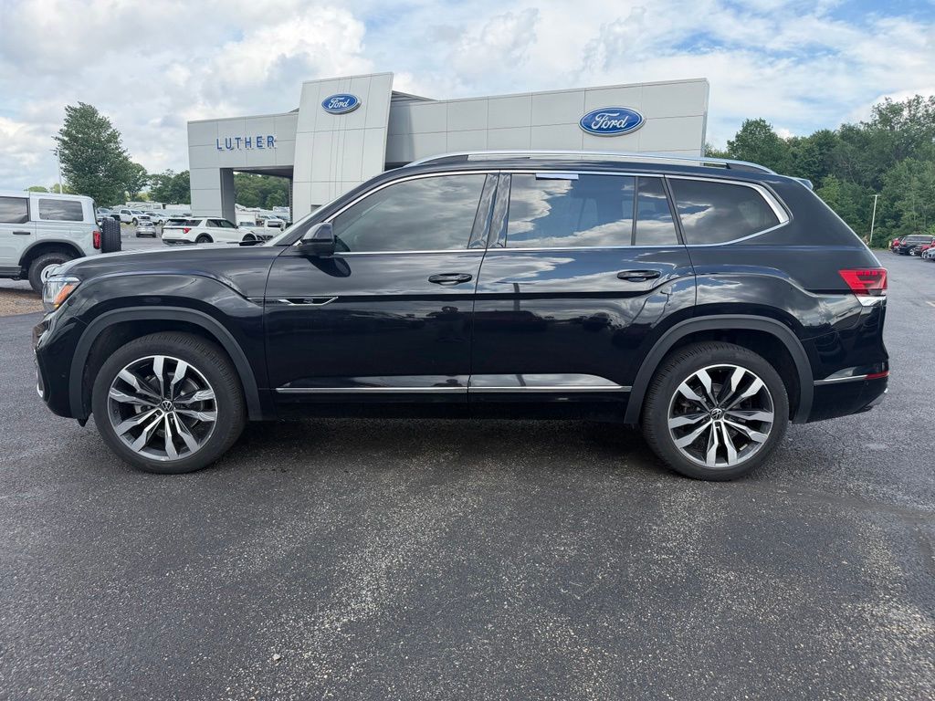 2023 Volkswagen Atlas 3.6L V6 SEL Premium R-Line Black at Klick Lewis Buick Chevrolet