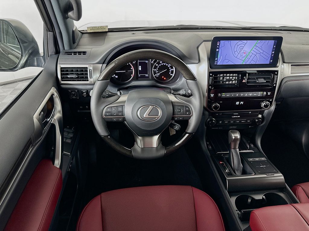 Thumbnail: 2023 Lexus GX - 17