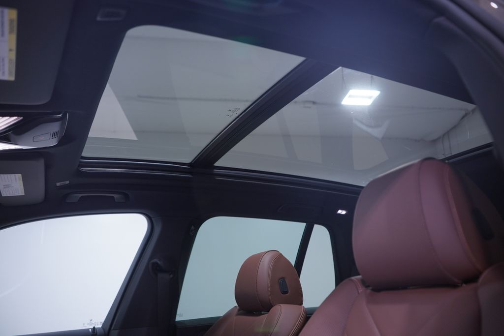 Thumbnail: 2026 BMW X5 - 8