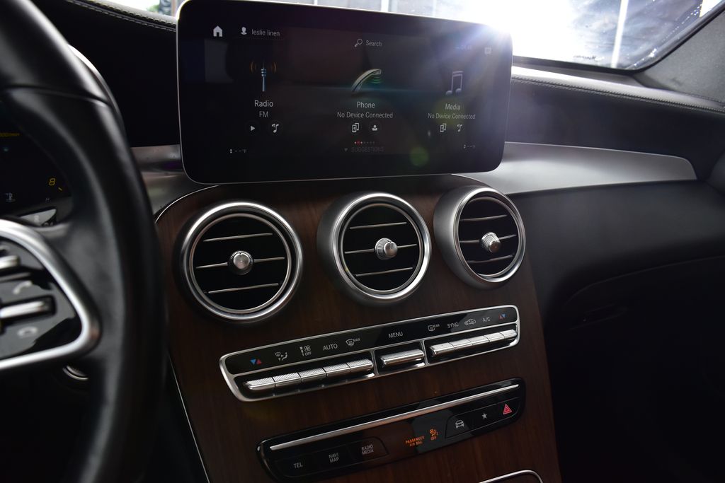 Thumbnail: 2022 Mercedes-Benz GLC - 18
