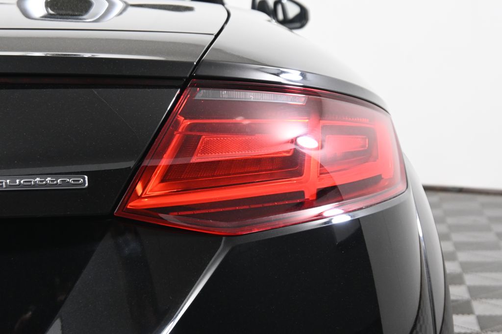 Thumbnail: 2017 Audi TT - 21