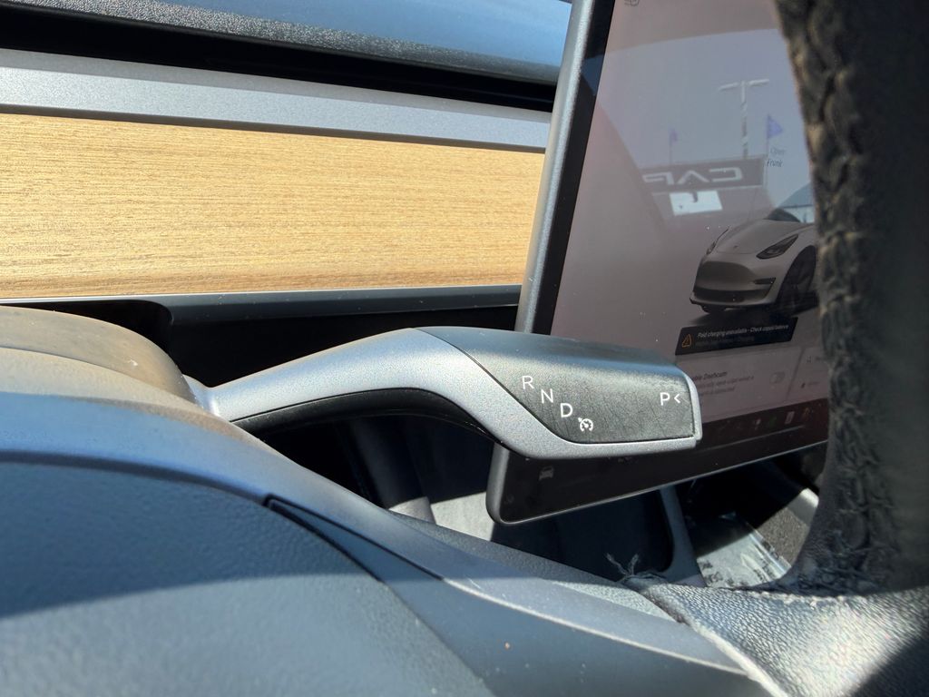 Thumbnail: 2022 Tesla Model 3 - 21