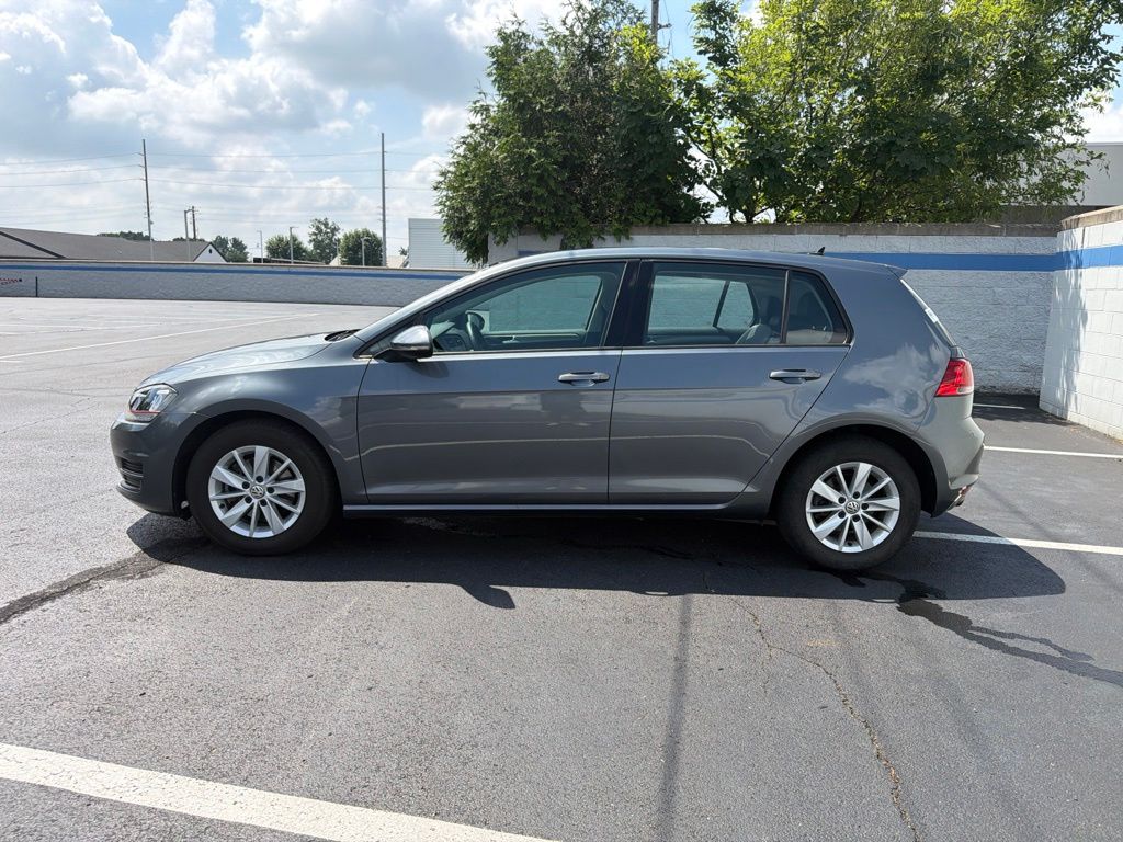 Thumbnail: 2015 Volkswagen Golf - 2