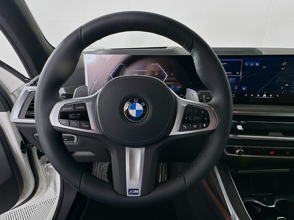 Thumbnail: 2026 BMW X7 - 10