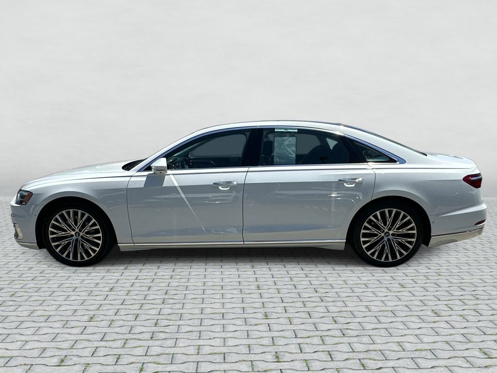 Thumbnail: 2021 Audi A8 - 8