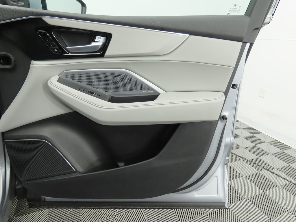 Thumbnail: 2025 Acura MDX - 26