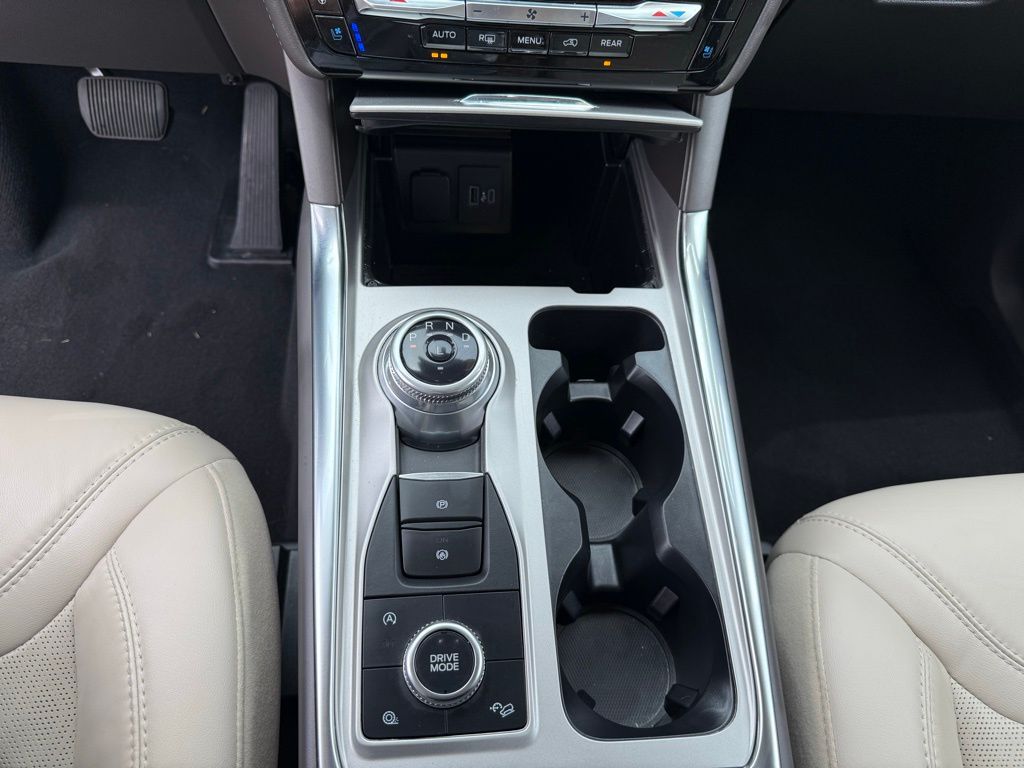 Thumbnail: 2023 Ford Explorer - 21