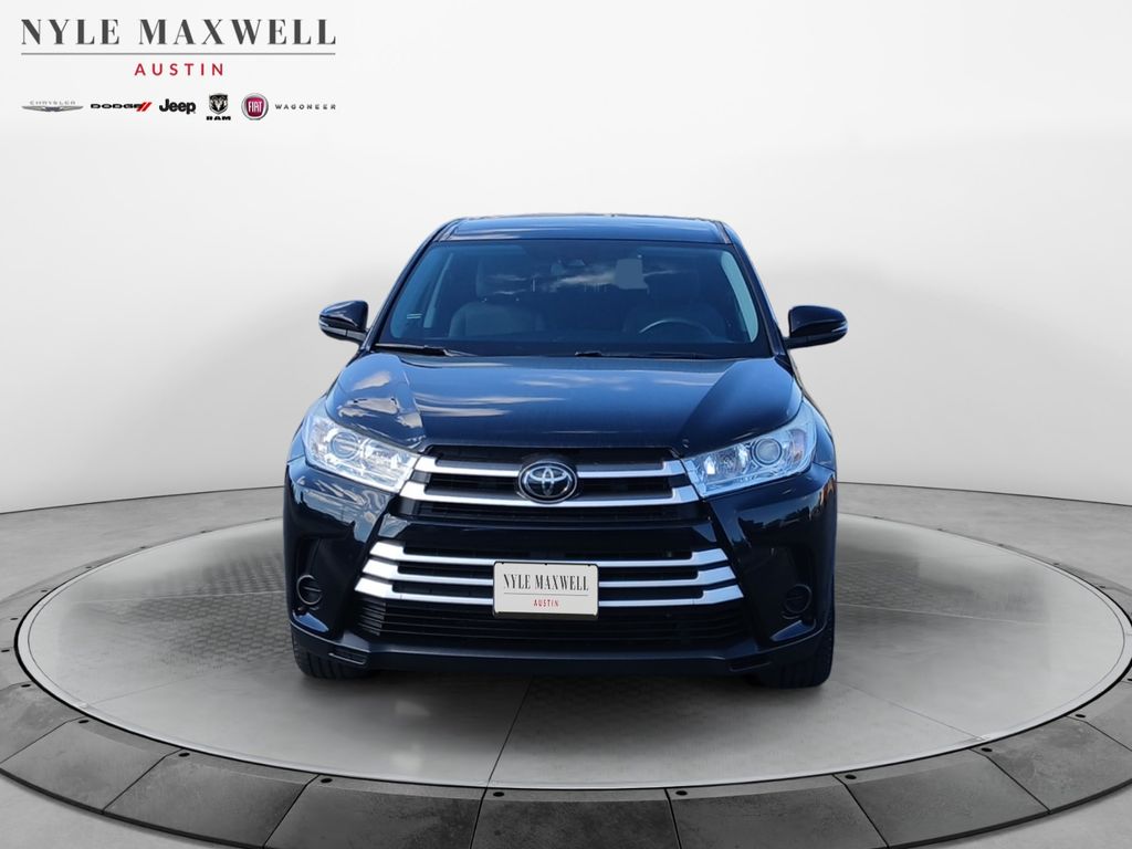 Used Car 2018 Toyota Highlander  Le For Sale Under $20,000 In Austin, Texas