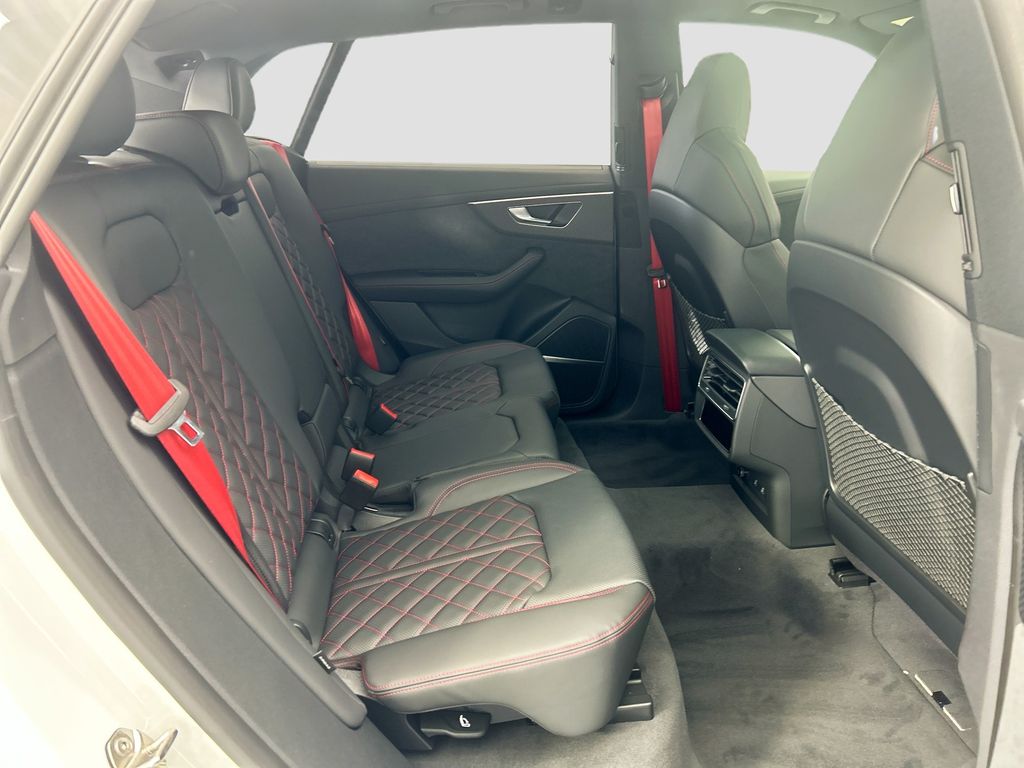 Thumbnail: 2026 Audi Q8 - 21