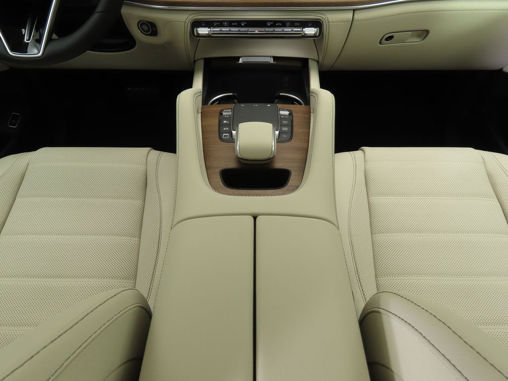 Thumbnail: 2026 Mercedes-Benz GLE - 16