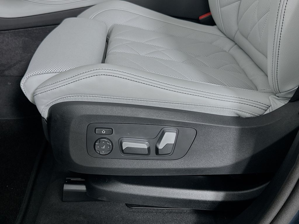 2024 BMW X5 xDrive40i 21