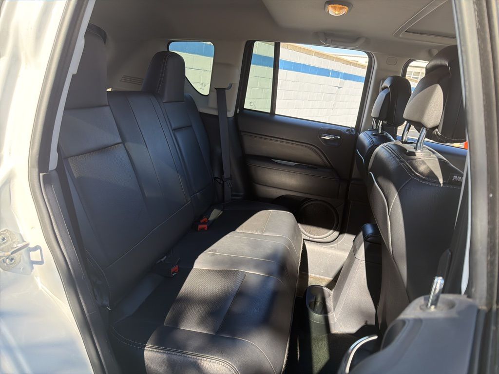 Thumbnail: 2016 Jeep Compass - 22