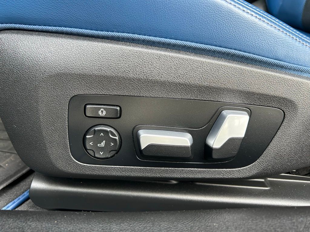 Thumbnail: 2022 BMW M4 - 15