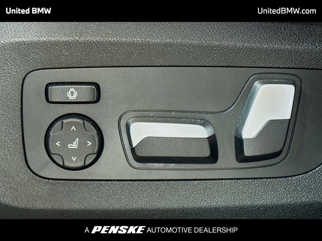 Thumbnail: 2022 BMW X7 - 4