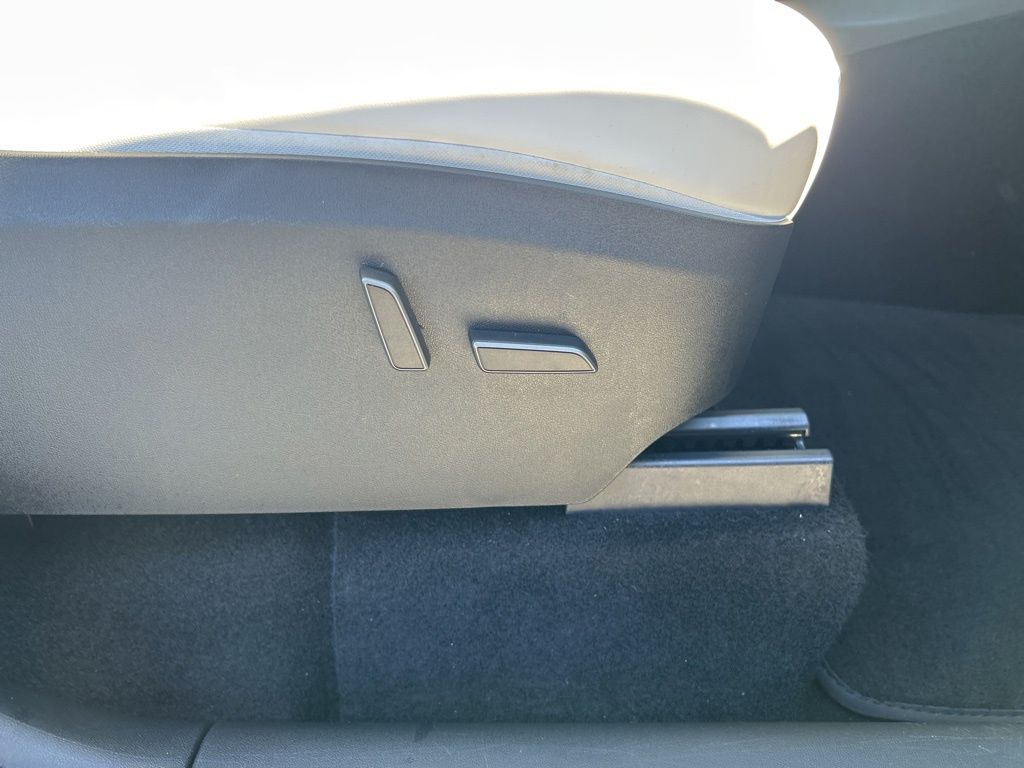 2024 Tesla Model Y Performance Dual Motor All-Wheel Drive