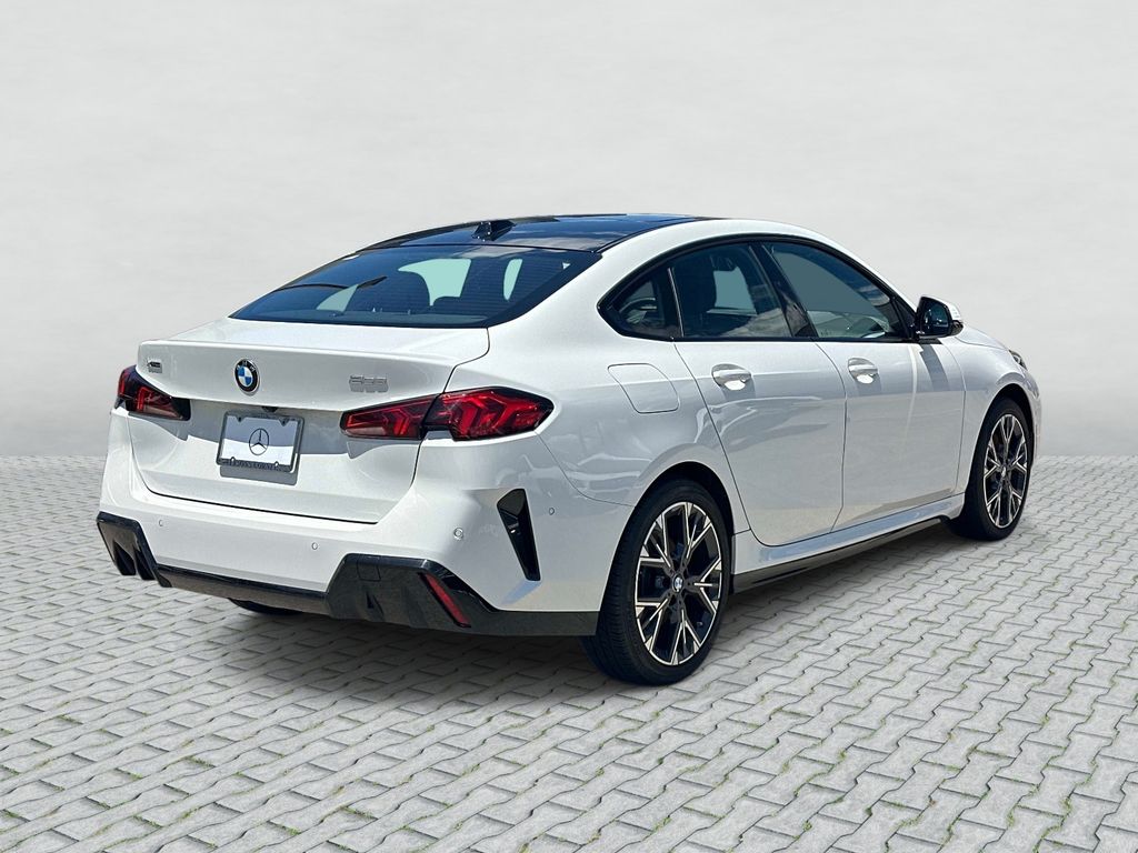 Thumbnail: 2025 BMW 2 Series - 5