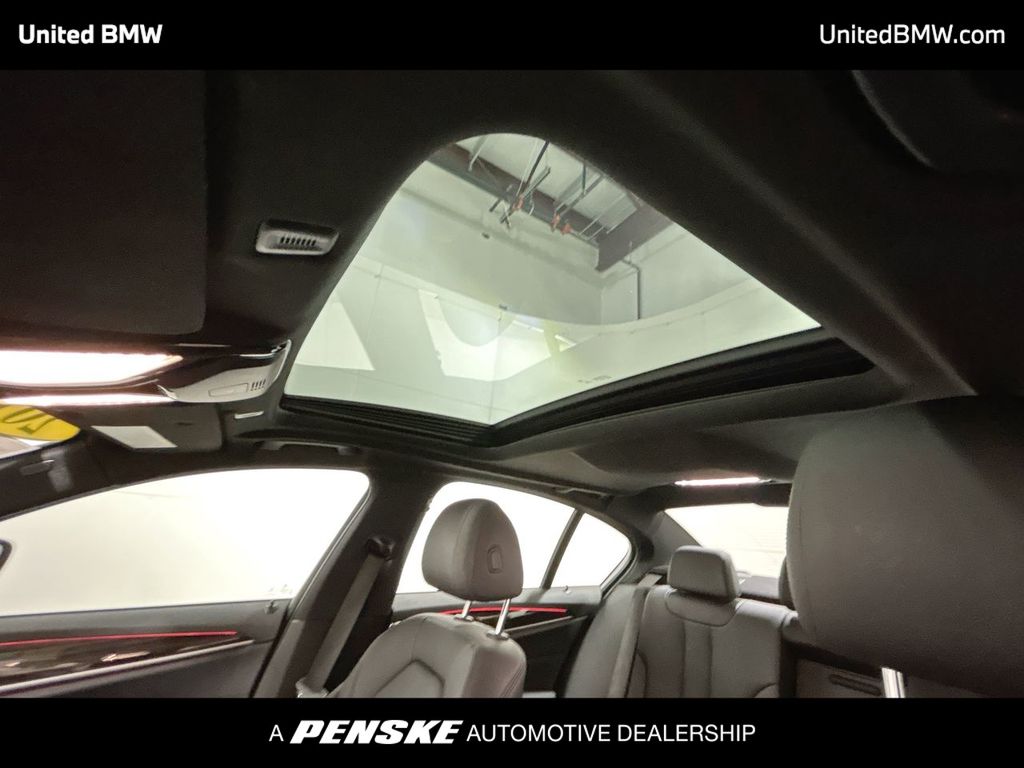 Thumbnail: 2019 BMW 5 Series - 20