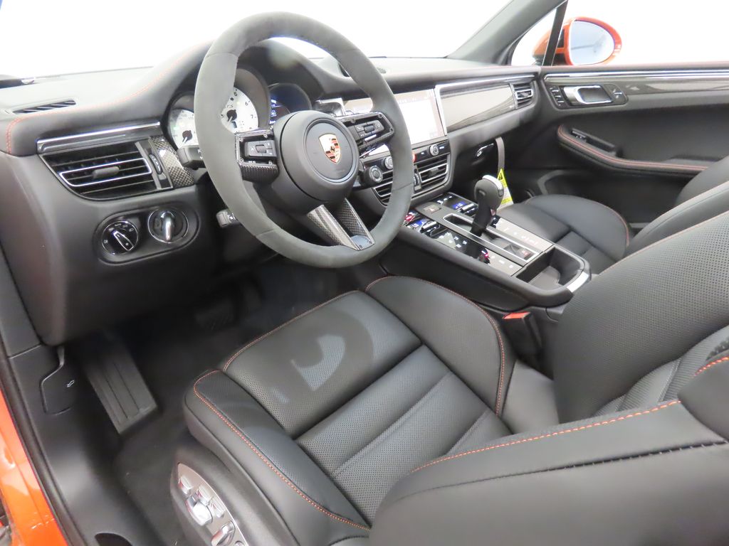 Thumbnail: 2025 Porsche Macan - 4