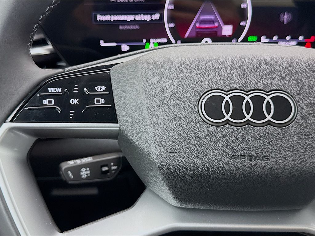 Thumbnail: 2025 Audi Q5 - 12