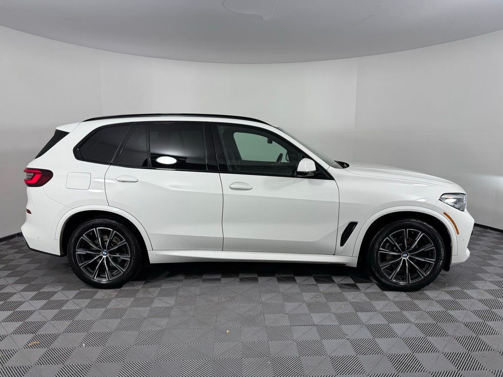 Thumbnail: 2023 BMW X5 - 4