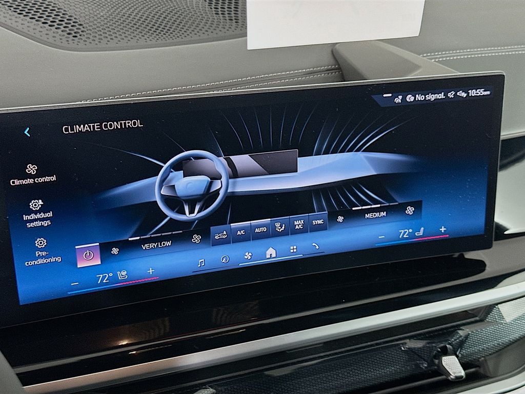 Thumbnail: 2026 BMW X7 - 14