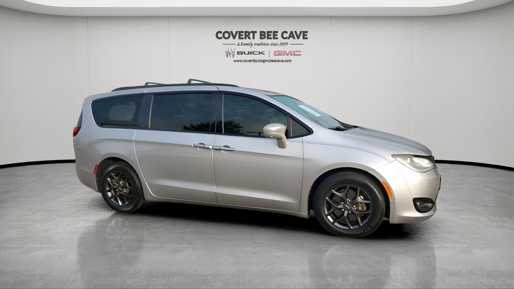 Used Car 2019 Chrysler Pacifica  Touring L Plus For Sale Under $20,000 In Austin, Texas