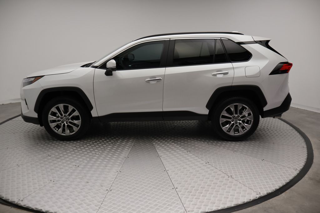 Thumbnail: 2025 Toyota RAV4 - 12