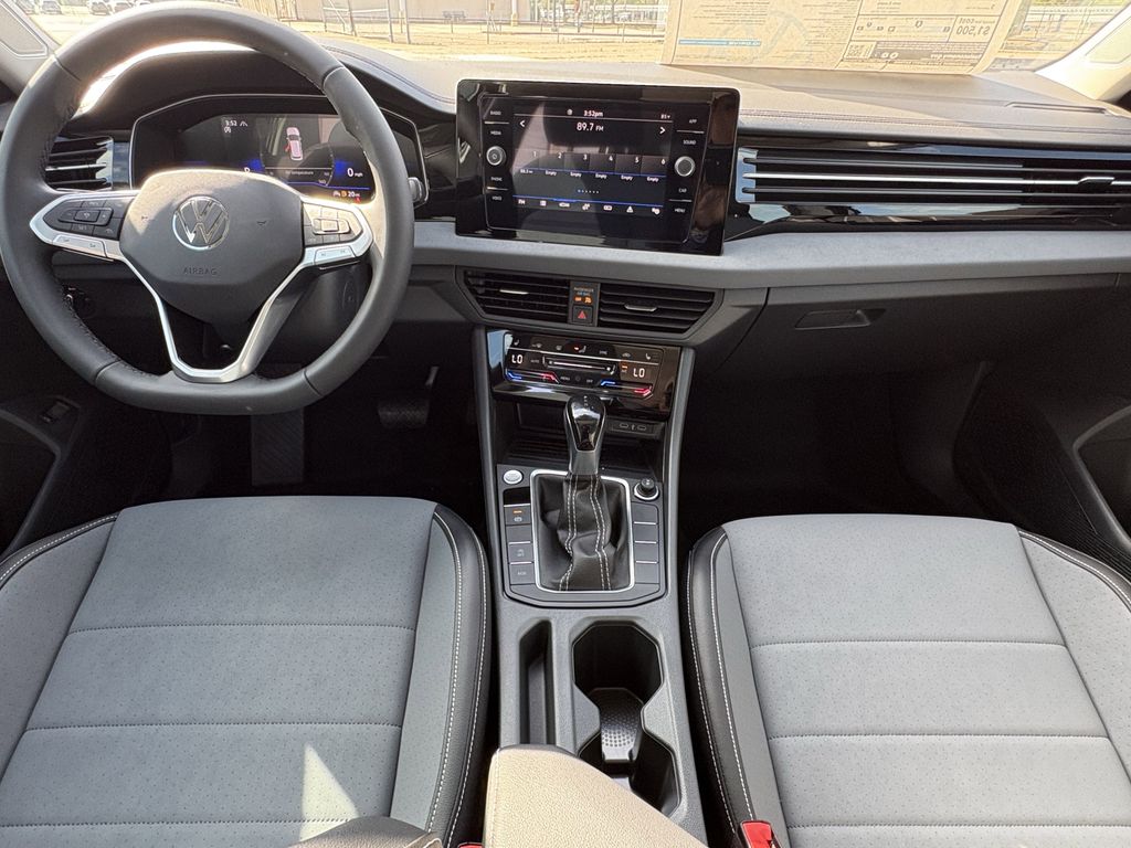 New 2026 Deep Black Volkswagen 1.5T SE image 24