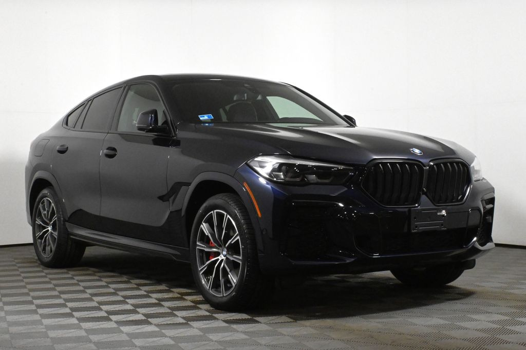 2022 BMW X6 M50i 9