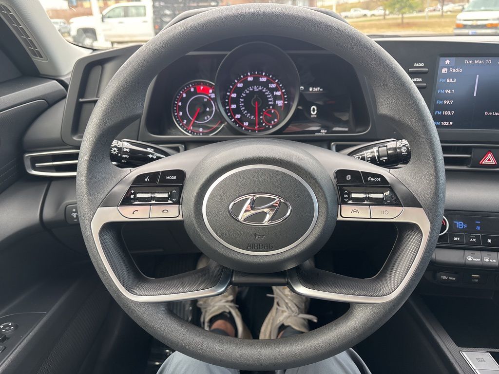 Used 2023 Hyundai Elantra Sedan