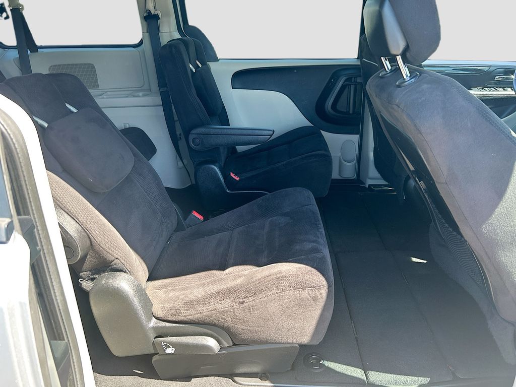 Thumbnail: 2014 Dodge Grand Caravan - 26