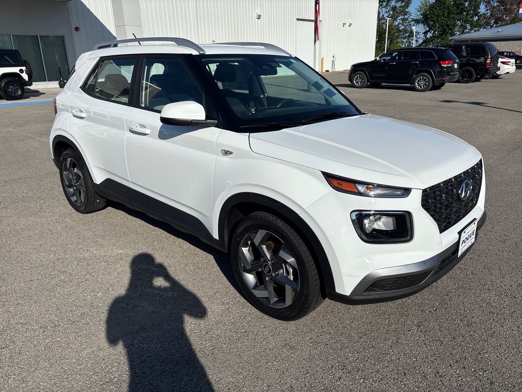 2025 Hyundai Venue SEL FWD